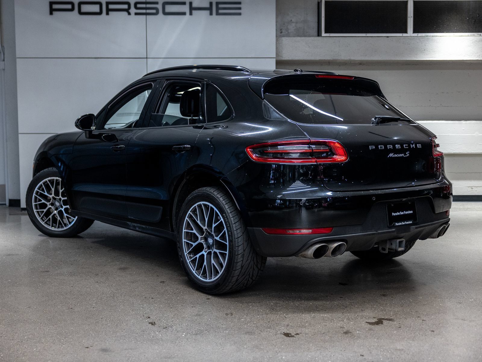 Used 2017 Porsche Macan S AWD/4WD image 3