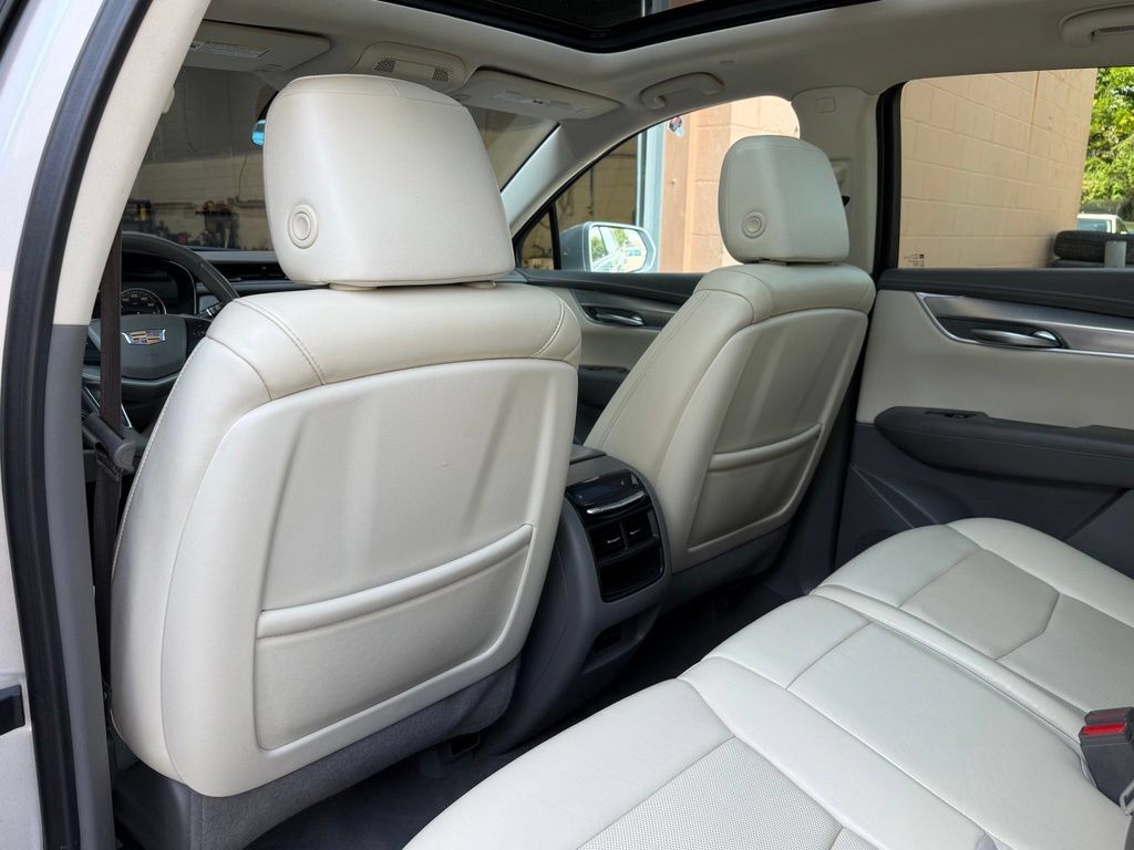 Used 2020 Cadillac XT5 Premium Luxury AWD/4WD image 15