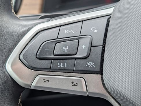 Certified 2025 Volkswagen Atlas SE AWD/4WD image 32