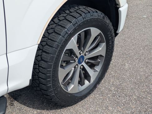 Used 2019 Ford F150 XL w/ Equipment Group 101A Mid AWD/4WD image 13