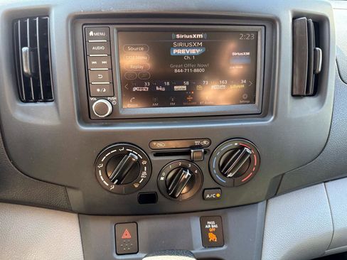 Used 2021 Nissan NV200 S image 22