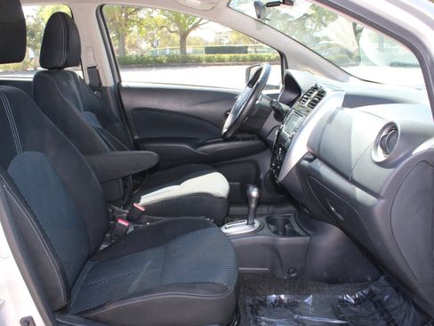 Used 2016 Nissan Versa Note SV image 16