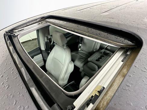 Used 2018 Honda Odyssey EX-L image 17