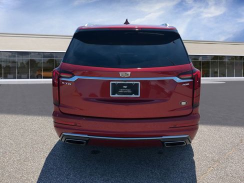 Used 2020 Cadillac XT6 Premium Luxury FWD image 7