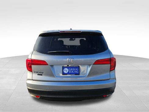 Used 2017 Honda Pilot EX image 6