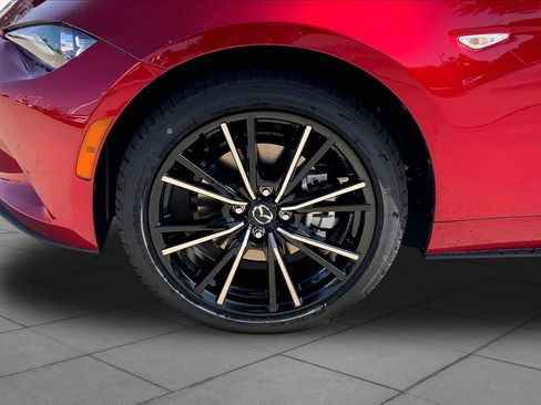 New 2026 MAZDA MX-5 Miata RF Grand Touring RWD image 11