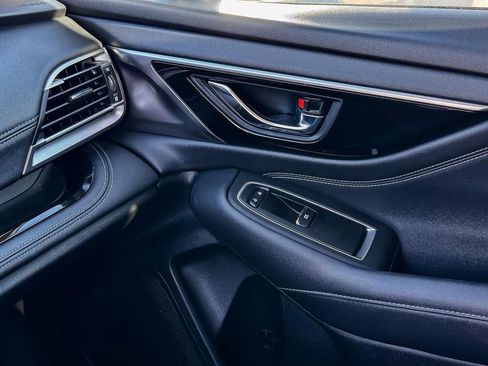 Used 2023 Subaru Outback Limited image 23