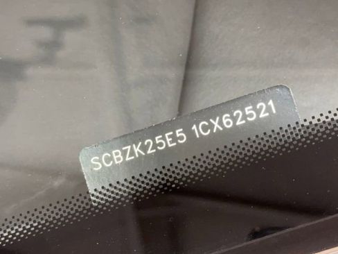 Used 2001 Bentley Azure Mulliner image 15