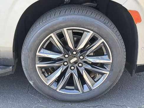 Used 2021 Cadillac Escalade Sport AWD/4WD image 12