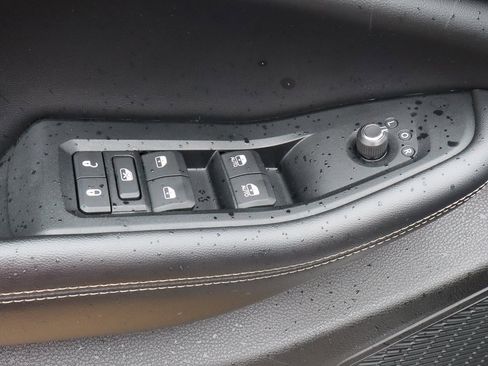 Used 2023 Jeep Grand Cherokee Altitude image 15