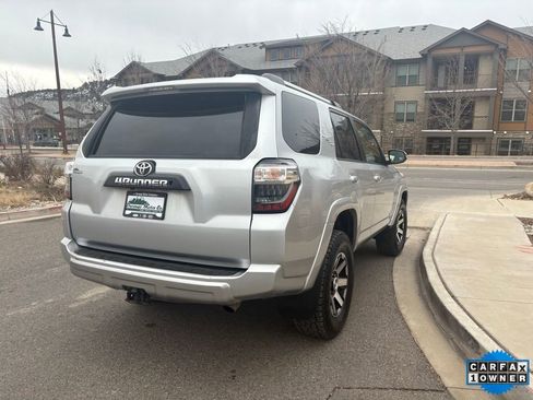 Used 2018 Toyota 4Runner TRD Off-Road Premium image 10