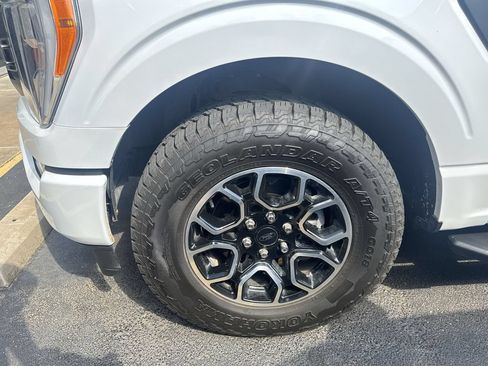 Used 2022 Ford F150 XLT w/ Equipment Group 302A High RWD image 9