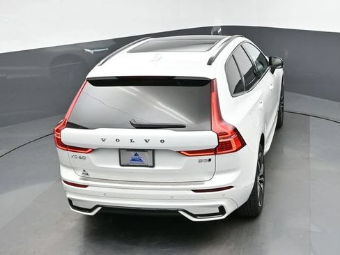 Used 2024 Volvo XC60 B5 Ultimate w/ Protection Package Premier AWD/4WD image 49