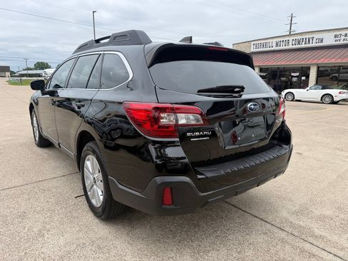 Used 2019 Subaru Outback 2.5i Premium AWD/4WD image 5