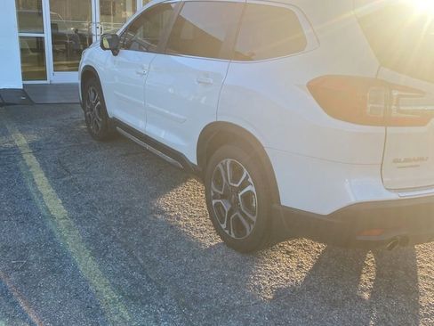 Used 2023 Subaru Ascent Limited w/ Technology Package image 4