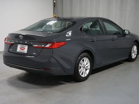 Used 2025 Toyota Camry LE image 8