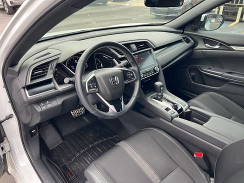 Used 2021 Honda Civic Sport image 11