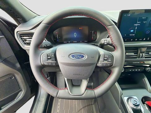 Used 2026 Ford Escape ST-Line w/ Tech Pack #1 AWD/4WD image 11