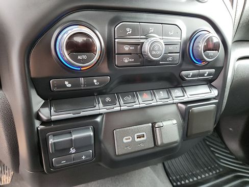 Used 2021 Chevrolet Silverado 1500 RST w/ Z71 Off-Road Package image 17