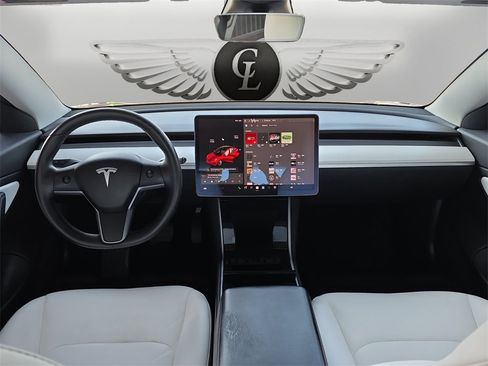 Used 2019 Tesla Model 3 Standard Range Plus image 12