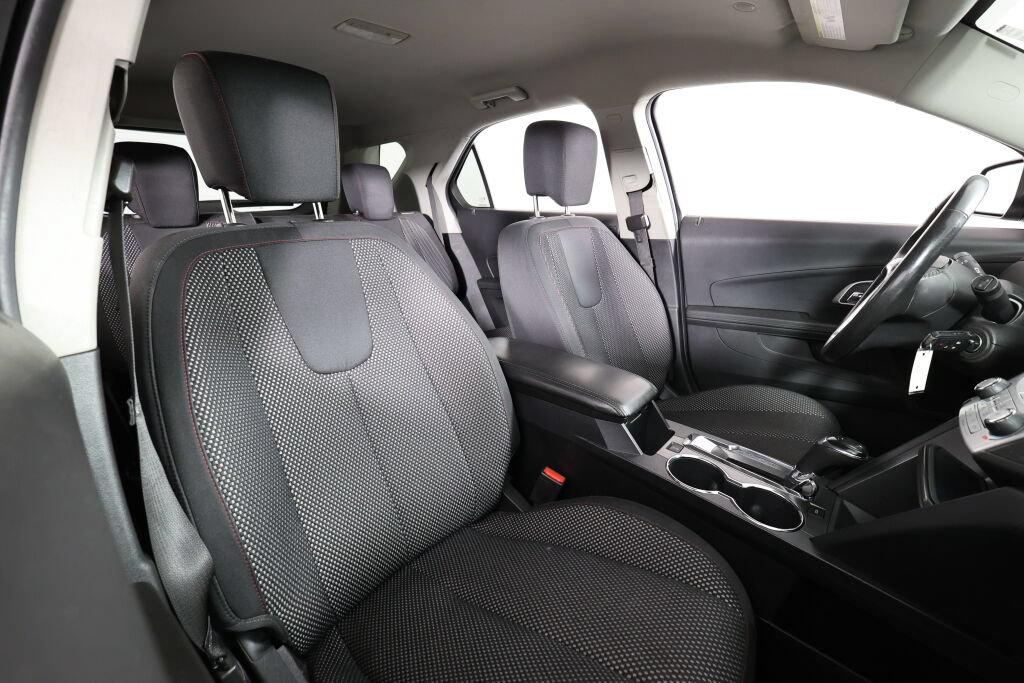 Used 2017 Chevrolet Equinox LT w/ Convenience Package FWD image 24