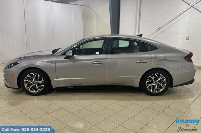 Used 2023 Hyundai Sonata SEL FWD image 5