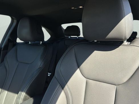 Used 2024 BMW 230i Coupe image 8