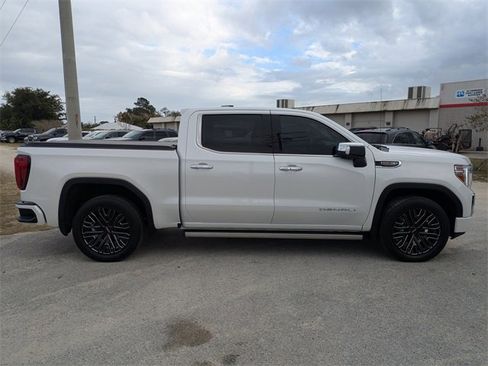 Used 2022 GMC Sierra 1500 Denali w/ Denali Premium Package image 2