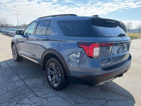 Used 2025 Ford Explorer Active w/ Active Comfort Package AWD/4WD image 5