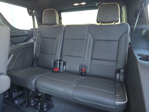 New 2026 GMC Yukon Elevation AWD/4WD image 16