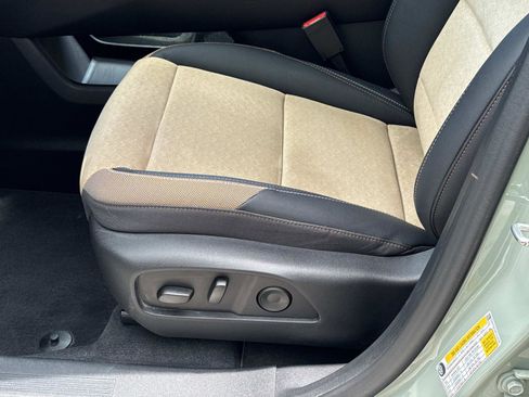 Used 2026 Chevrolet Equinox ACTIV w/ Convenience Package III AWD/4WD image 21