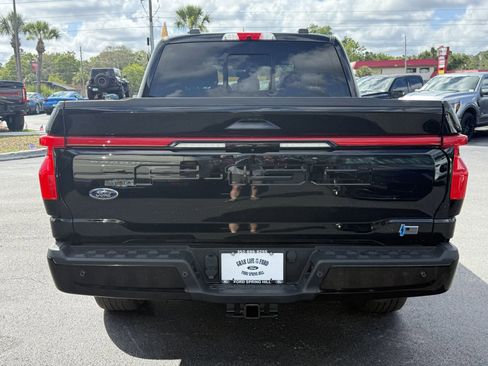 Certified 2023 Ford F150 Lightning Lariat w/ Tow Technology Package AWD/4WD image 5