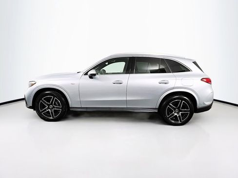 Used 2025 Mercedes-Benz GLC 350e GLC 350e image 4