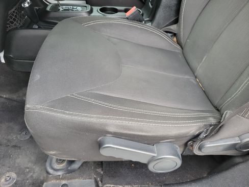 Used 2017 Jeep Wrangler Unlimited Sahara w/ Dual Top Group image 10