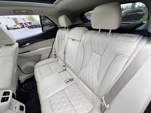 Used 2023 Buick Envision Avenir AWD/4WD image 35