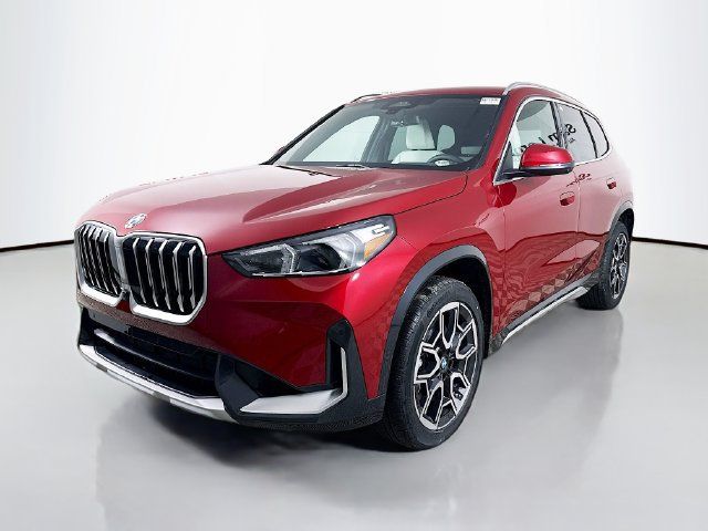 Used 2026 BMW X1 xDrive28i w/ Technology Package AWD/4WD image 3