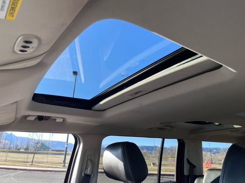 Used 2011 Ford Flex Limited w/ Rapid Spec Order Code image 12