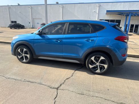 Used 2018 Hyundai Tucson Sport FWD image 5