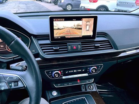 Used 2018 Audi Q5 Prestige w/ Prestige Package image 7
