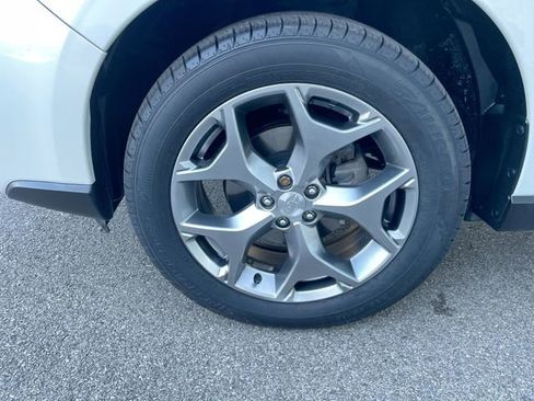 Used 2016 Subaru Forester 2.5i Touring w/ Eyesight & Navigation System image 8