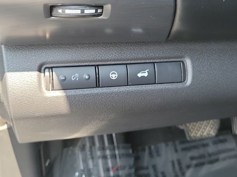 Used 2025 Nissan Pathfinder SL AWD/4WD image 20