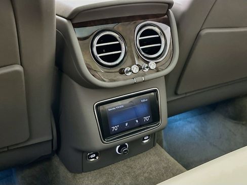 Certified 2023 Bentley Bentayga AWD/4WD image 26