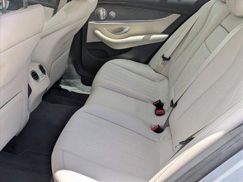Used 2021 Mercedes-Benz E 350 Sedan image 20