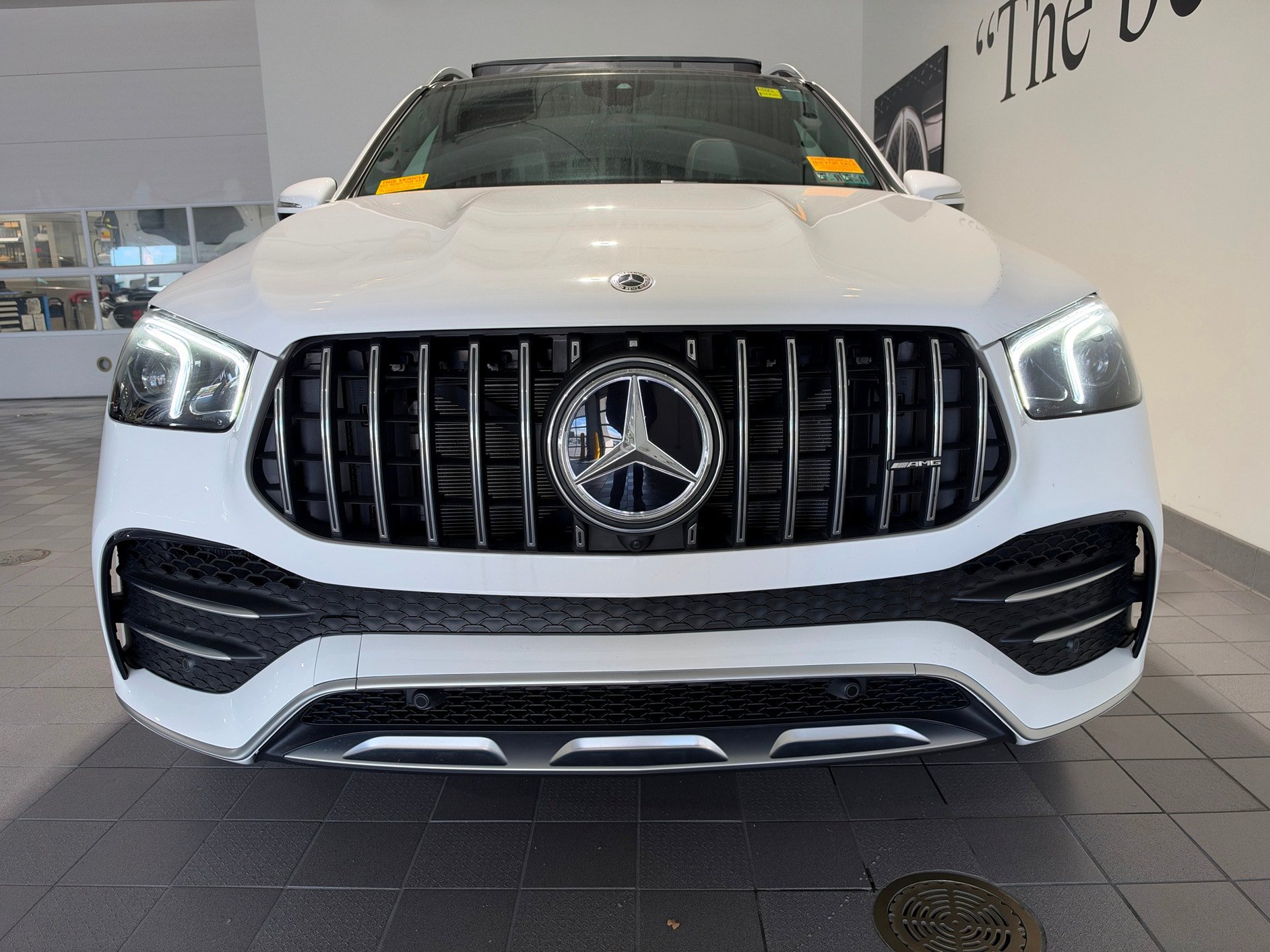 Used 2023 Mercedes-Benz GLE 53 AMG 4MATIC image 2
