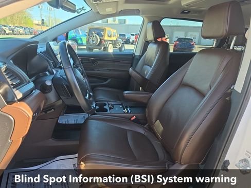 Used 2025 Honda Odyssey Touring image 10