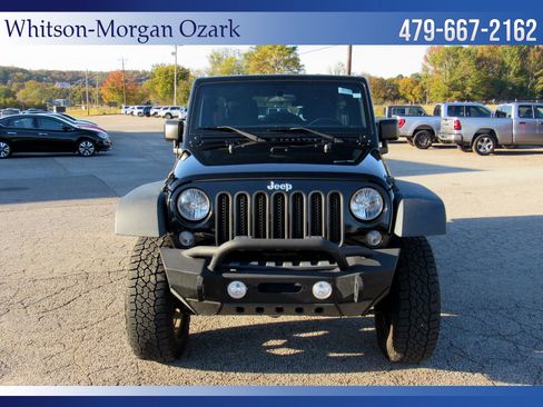 Used 2018 Jeep Wrangler Unlimited Sport w/ Connectivity Group image 20