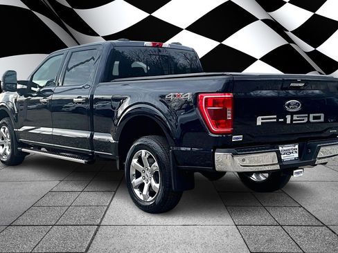 Certified 2022 Ford F150 XLT w/ Equipment Group 302A High image 11