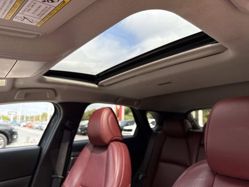 Used 2024 MAZDA CX-30 AWD 2.5 S w/ Preferred Package image 9