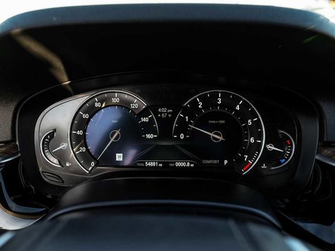 Used 2018 BMW 530i 530i w/ Premium Package image 19