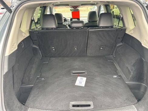 Used 2023 Nissan Rogue SL w/ SL Premium Package image 5